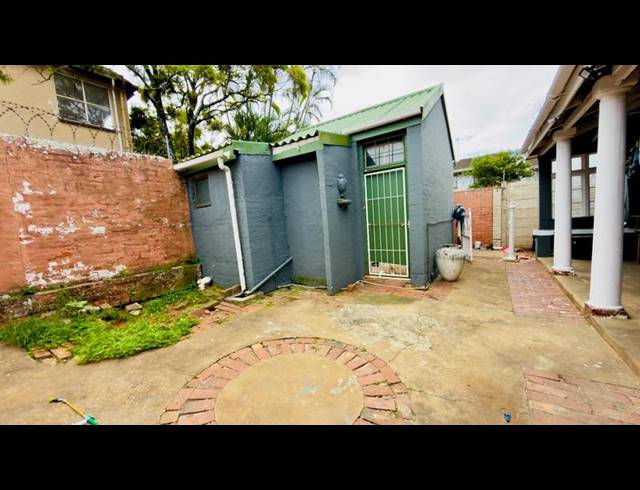 5 BEDROOM HOUSE FOR SALE IN UMBILO